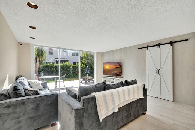 4379 Trevi Ct, Condo with 3 bedrooms, 3 bathrooms and null parking in Lake Worth FL | Image 5