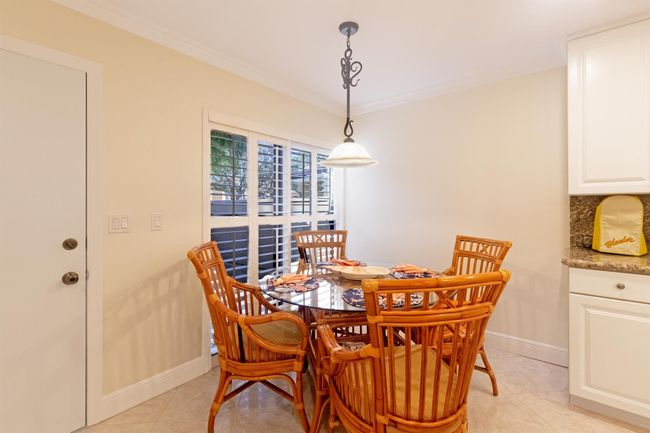 533 Prestwick Cir, Townhouse with 2 bedrooms, 2 bathrooms and null parking in Palm Beach Gardens FL | Image 14