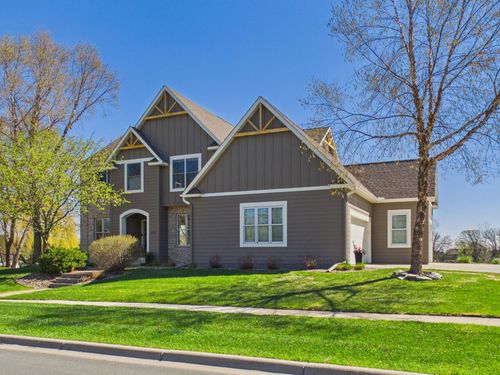 4127 Kindred Way, Lake Elmo, MN, 55042-8579 | Card Image