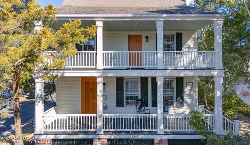 201 Ann St, Beaufort, NC, 28516-2103 | Card Image