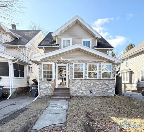 3839 Hoiles Ave, Toledo, OH, 43612-1255 | Card Image