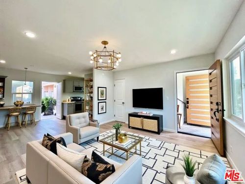 2-11700 Dorothy St, Los Angeles, CA, 90049 | Card Image