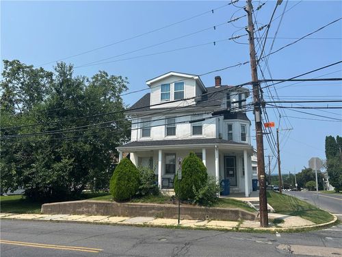 1-547 E 4th St, NORTHAMPTON, PA, 18067-1993 | Card Image