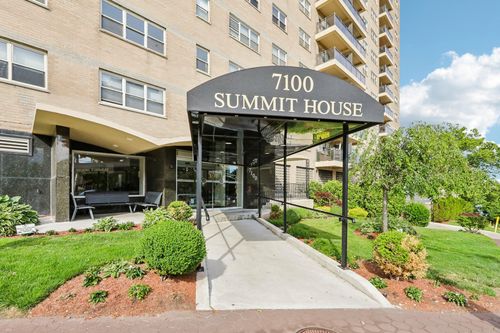 2l-7100 Blvd East, Guttenberg, NJ, 07093 | Card Image