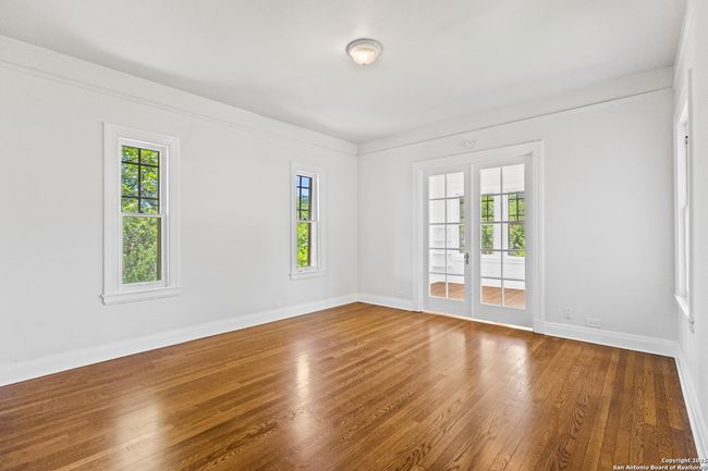 123 E Ridgewood Ct, Home with 2 bedrooms, 2 bathrooms and null parking in San Antonio TX | Image 17