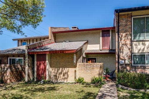 2031 Town Pl, Garland, TX, 75041-4818 | Card Image