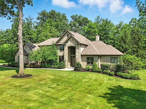 3880 Waterford Ct, Beachwood, OH, 44122-4747 | Card Image