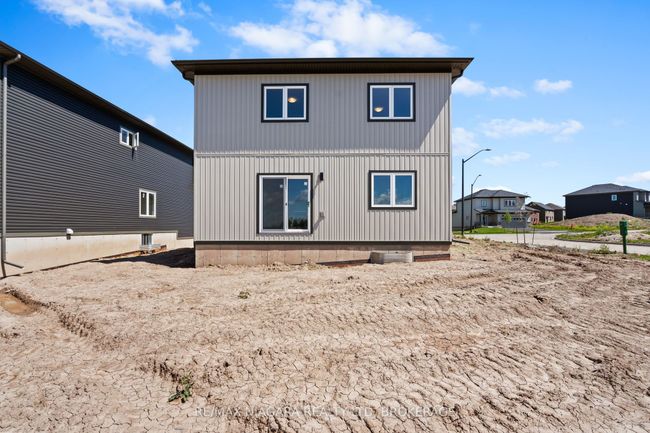 154 Hillcrest Rd, House other with 4 bedrooms, 3 bathrooms and 2 parking in Port Colborne ON | Image 38