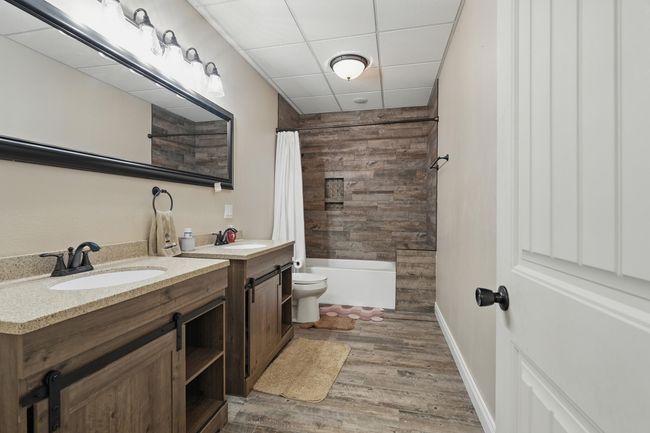 Full Bathroom #4 - Basement | Image 59