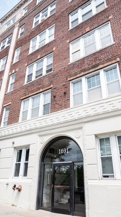apt-16-1691 Commonwealth Ave, Boston, MA, 02135-4821 | Card Image