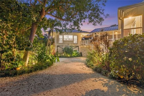 1973 Wild Lime Dr, SANIBEL, FL, 33957-2403 | Card Image