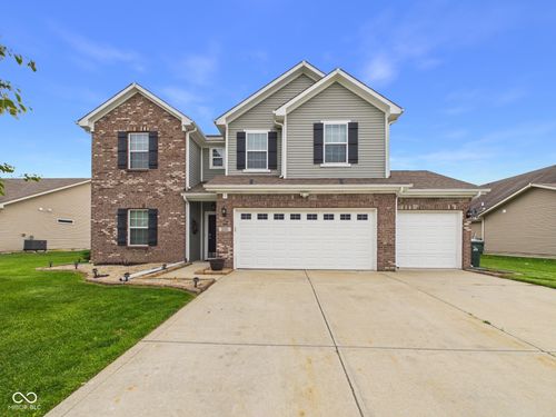519 Flint Blvd, Fortville, IN, 46040-1288 | Card Image