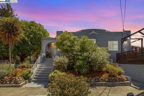 2133 E 30th St, Oakland, CA, 94606-3469 | Card Image