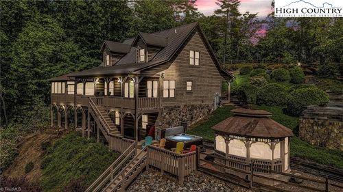 883 Wagon Ridge Ln, Ferguson, NC, 28624-9295 | Card Image