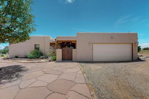 14 Estacada Rd, Santa Fe, NM, 87508-8758 | Card Image