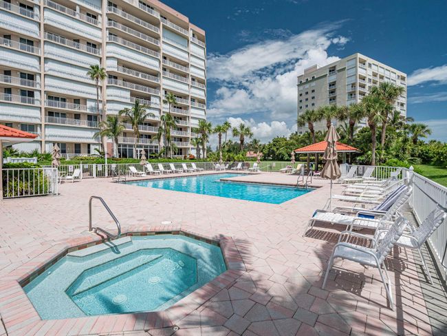 PH6 - 3870 N Highway A1a, Condo with 2 bedrooms, 2 bathrooms and null parking in Hutchinson Island FL | Image 50