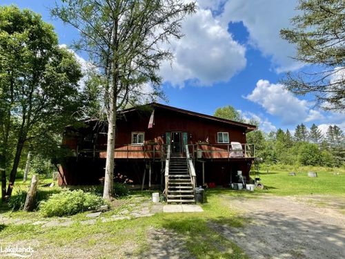 288 River Rd, Magnetawan, ON, P0A1Z0 | Card Image