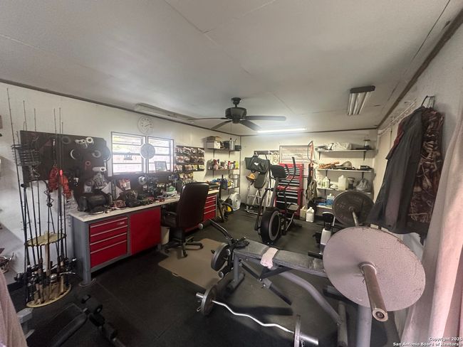 114 County Road 4808 E, House other with 3 bedrooms, 2 bathrooms and null parking in Broaddus TX | Image 20