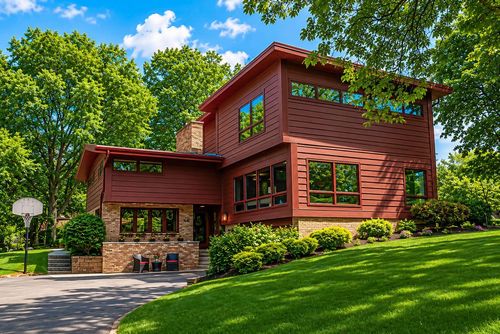 1530 Fairhaven Boulevard, Elm Grove, WI, 53122 | Card Image