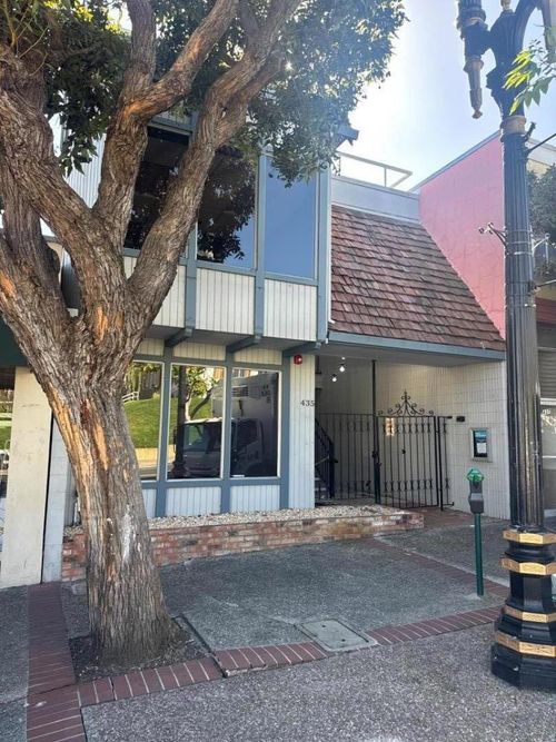 435 Grand Ave, South San Francisco, CA, 94080-3635 | Card Image