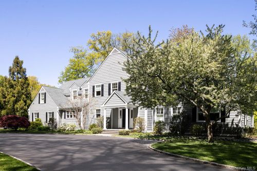 24 Matinecock Farms Rd, Glen Cove, NY, 11542-3345 | Card Image