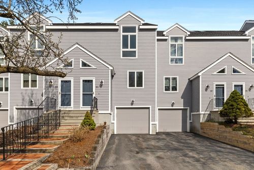 3g-849 Boston Post Rd E, Marlborough, MA, 01752-3700 | Card Image