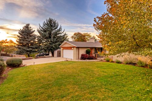 3651 E Oakview Dr, Millcreek, UT, 84124-3327 | Card Image