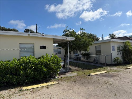 3-2571 Nw 13th Ct, Fort Lauderdale, FL, 33311 | Card Image