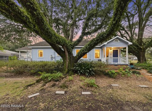 418 Evangeline Dr, Lafayette, LA, 70501-5532 | Card Image