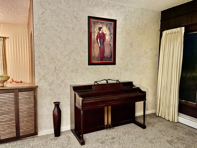 Living Room | Image 5