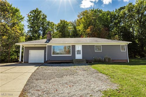 2430 Rockside Rd, Seven Hills, OH, 44131-1940 | Card Image