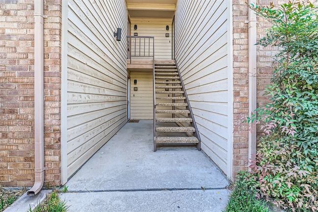 Exterior Entry | Image 20