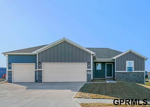 12311 S 205th Ave, Gretna, NE, 68028-8157 | Card Image