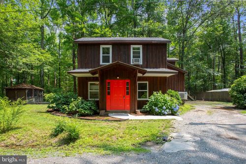 63 Pioneer Trl, HAGUE, VA, 22469-3143 | Card Image
