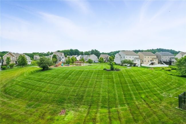 228 Eagle Dr, Townhouse with 3 bedrooms, 3 bathrooms and 2 parking in Cranberry Twp PA | Image 28
