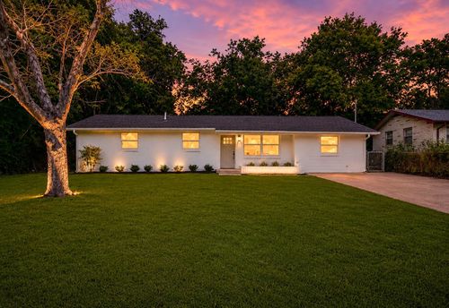 3213 Moorewood Dr, Nashville, TN, 37207-2449 | Card Image