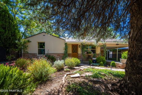 322 N Washington Ave, Prescott, AZ, 86301-2640 | Card Image