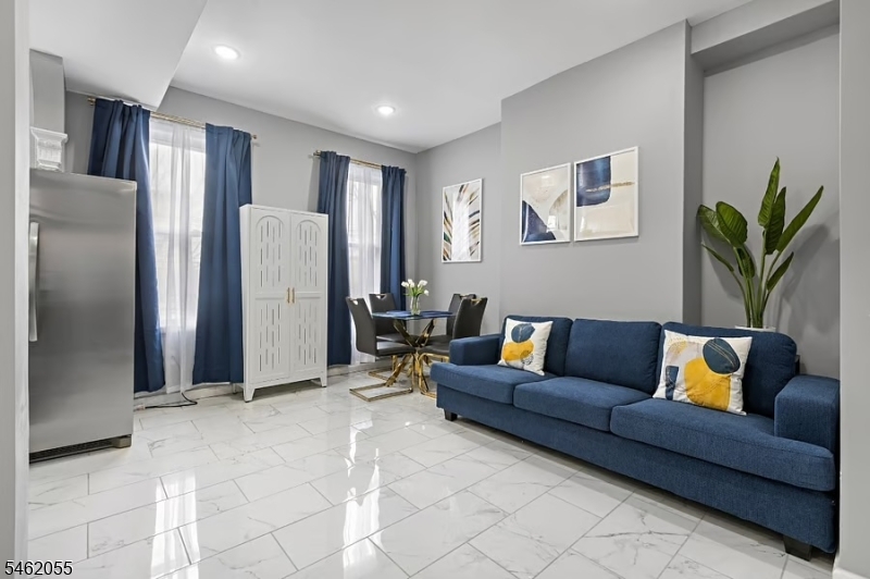 Residential Lease in Jersey City