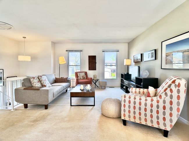 765 Woodside Dr, House other with 3 bedrooms, 2 bathrooms and 2 parking in Roselle IL | Image 9