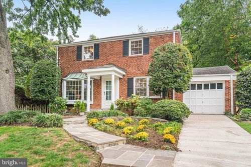 5424 24th St N, ARLINGTON, VA, 22205-3111 | Card Image