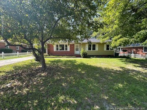 1009 Hemlock Dr, Fayetteville, NC, 28304-4124 | Card Image