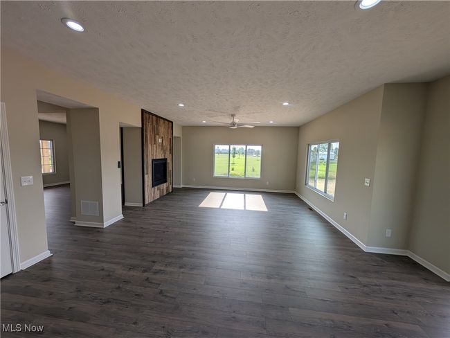 41861 State Route 303, House other with 4 bedrooms, 4 bathrooms and null parking in Lagrange OH | Image 39