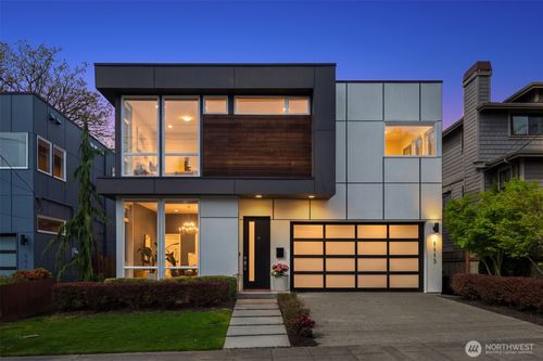 1115 30th Ave S, Seattle, WA, 98144-3209 | Card Image