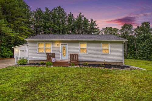 697 Edgecreek Dr, Wayland, MI, 49348-8853 | Card Image