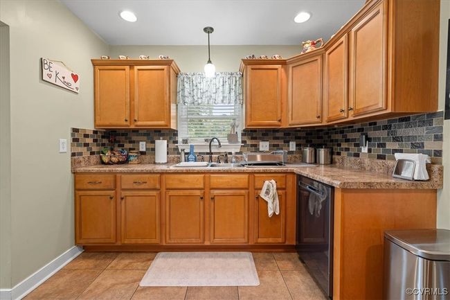 1926 Point Of Rocks Rd, House other with 4 bedrooms, 2 bathrooms and null parking in Chester VA | Image 9
