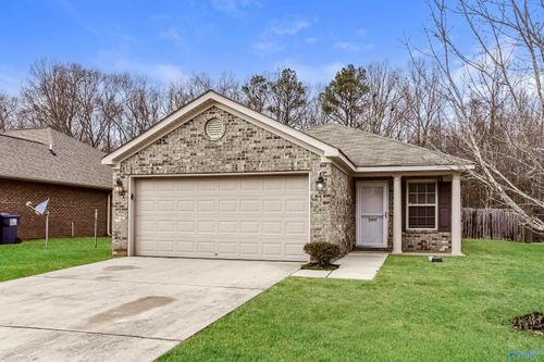 139 Bermuda Lakes Dr, Meridianville, AL, 35759-2602 | Card Image