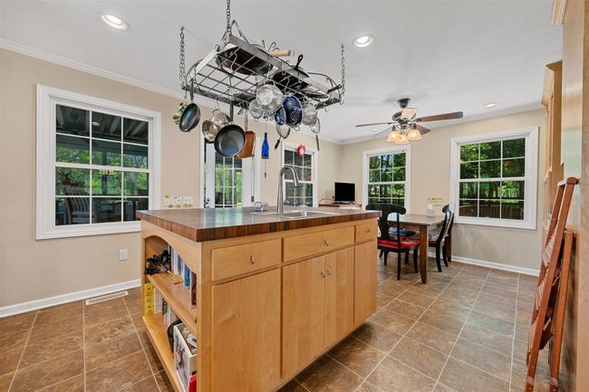 2037 Middle Bridge Rd, House other with 4 bedrooms, 5 bathrooms and null parking in Bowling Green KY | Image 33