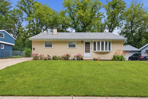 168 Sioux Ave, Carpentersville, IL, 60110-1320 | Card Image