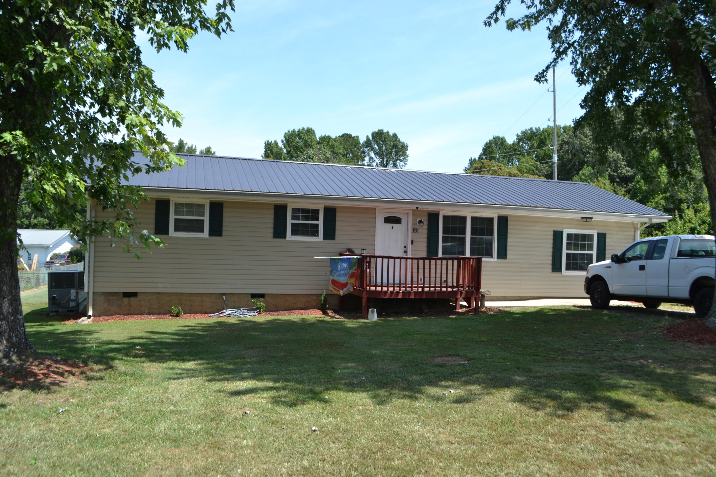 Pickett Dr, Whitwell, TN 37397