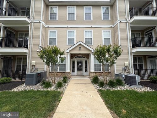 38 Kyle Way, Ewing, NJ, 08628-2518 | Card Image